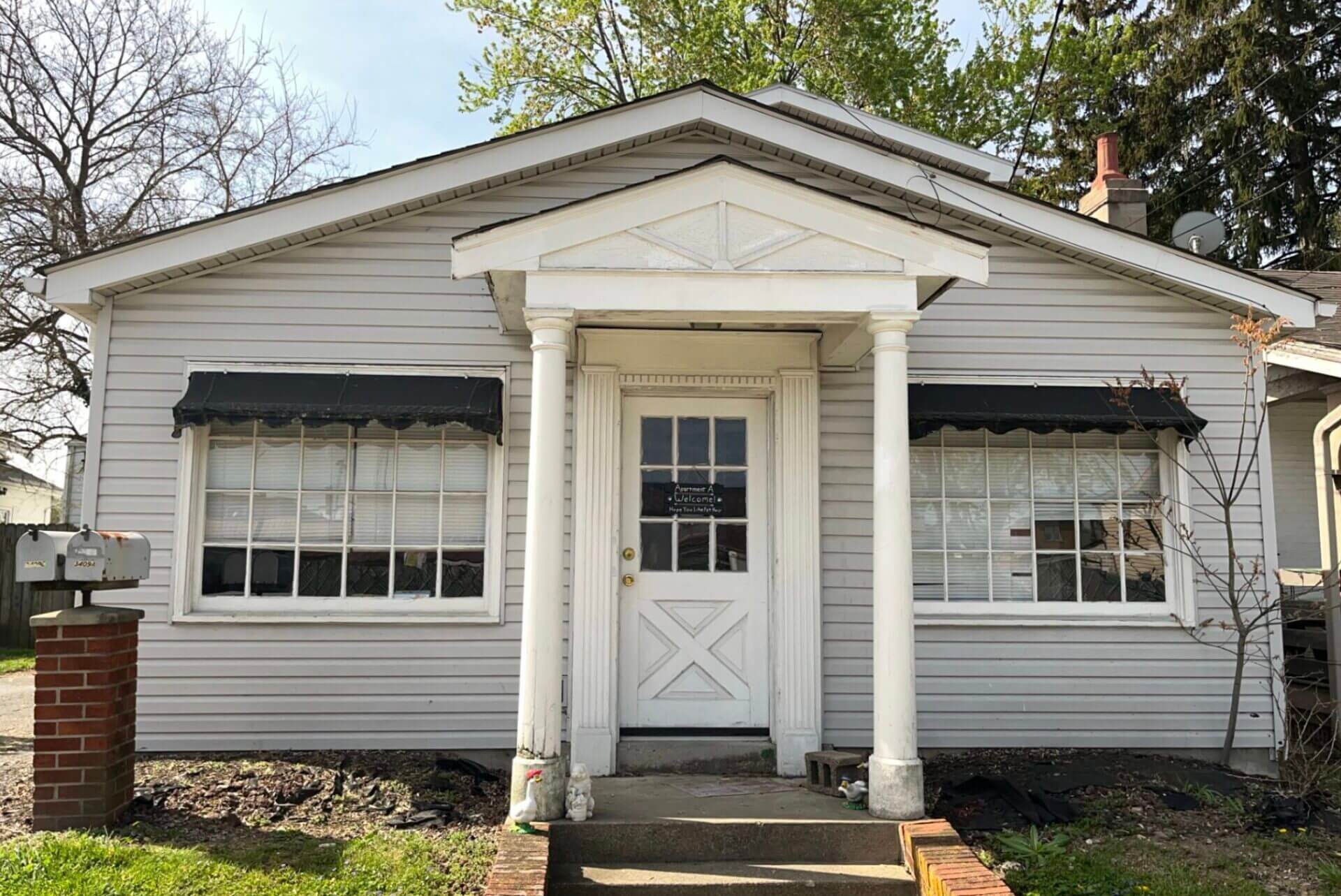 Duplex rental property sold by the Cincinnati property team for 183K.