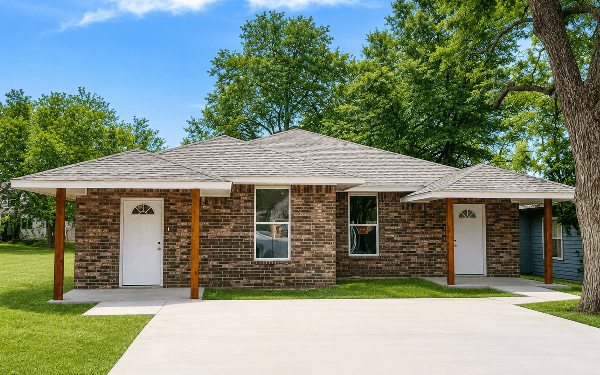 Multi family rental new construction duplex sold by the Oklahoma City team for 334K.