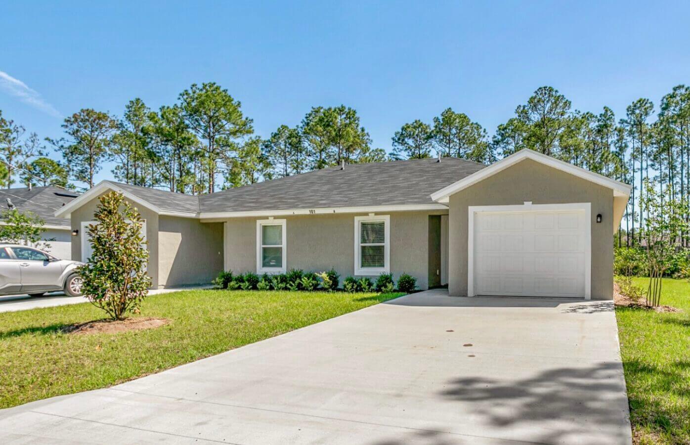 Picture of New Construction Duplex in Jacksonville.